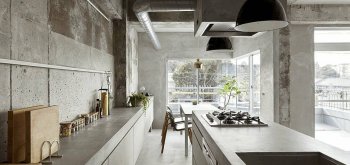 Кухня в стиле бетон и дерево в Среднеуральске