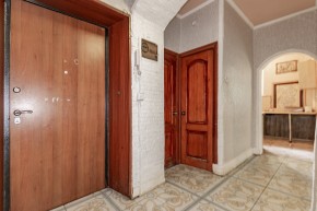 ул. Красных борцов,5 в Среднеуральске - sredneuralsk.yutvil.ru